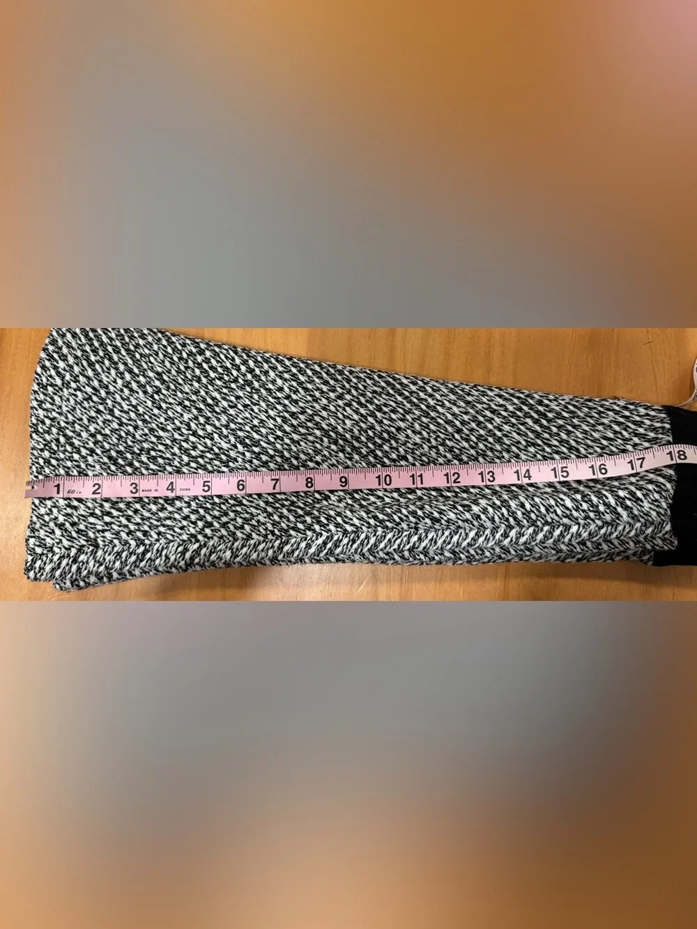 LOFT Black White Tweed Knit Skater Skirt Medium Soft Preppy Office Chic Cute